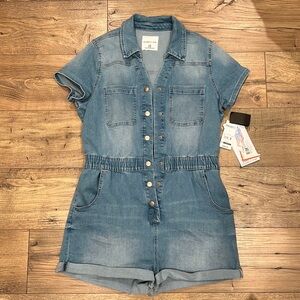 NWT, Celebrity Pink, Denim Romper, Button Front, Size Large, Stretchy Material